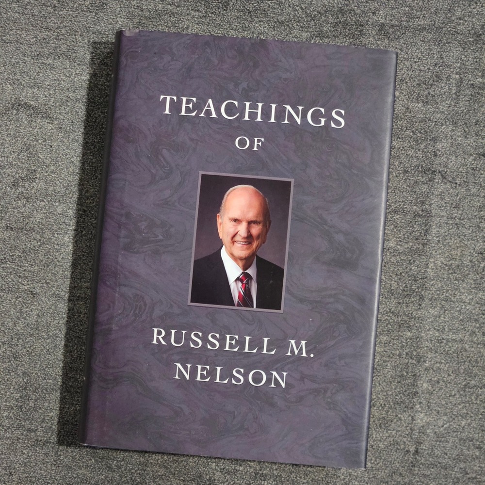 Teachings of Russell M. Nelson by‎ Russell M. Nelson (2018, Hardcover) READ